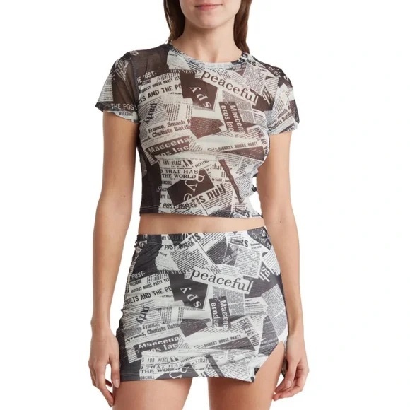 Taylor Swifts Reputation Elodie Newspaper Mini Skirt - Picture 1 of 3